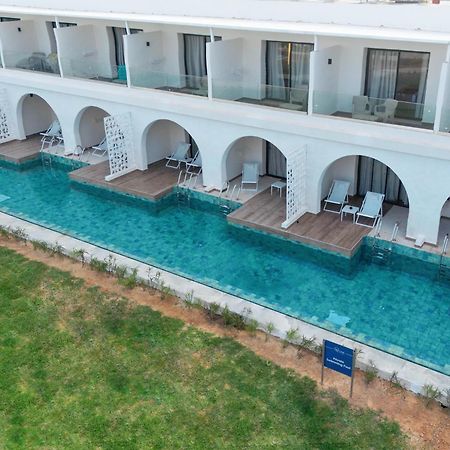 One Resort Premium 哈馬馬特 外观 照片