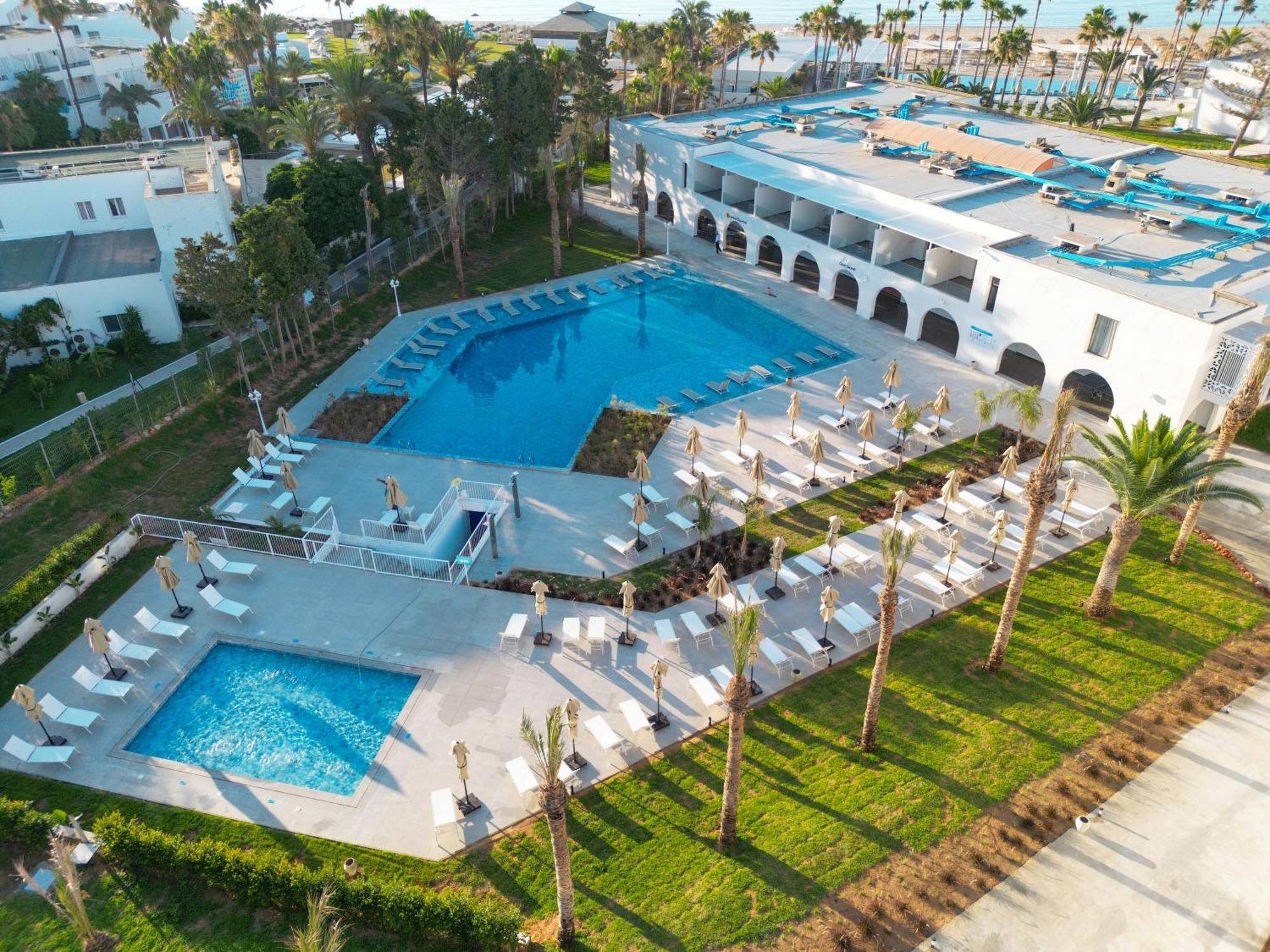 One Resort Premium 哈馬馬特 外观 照片