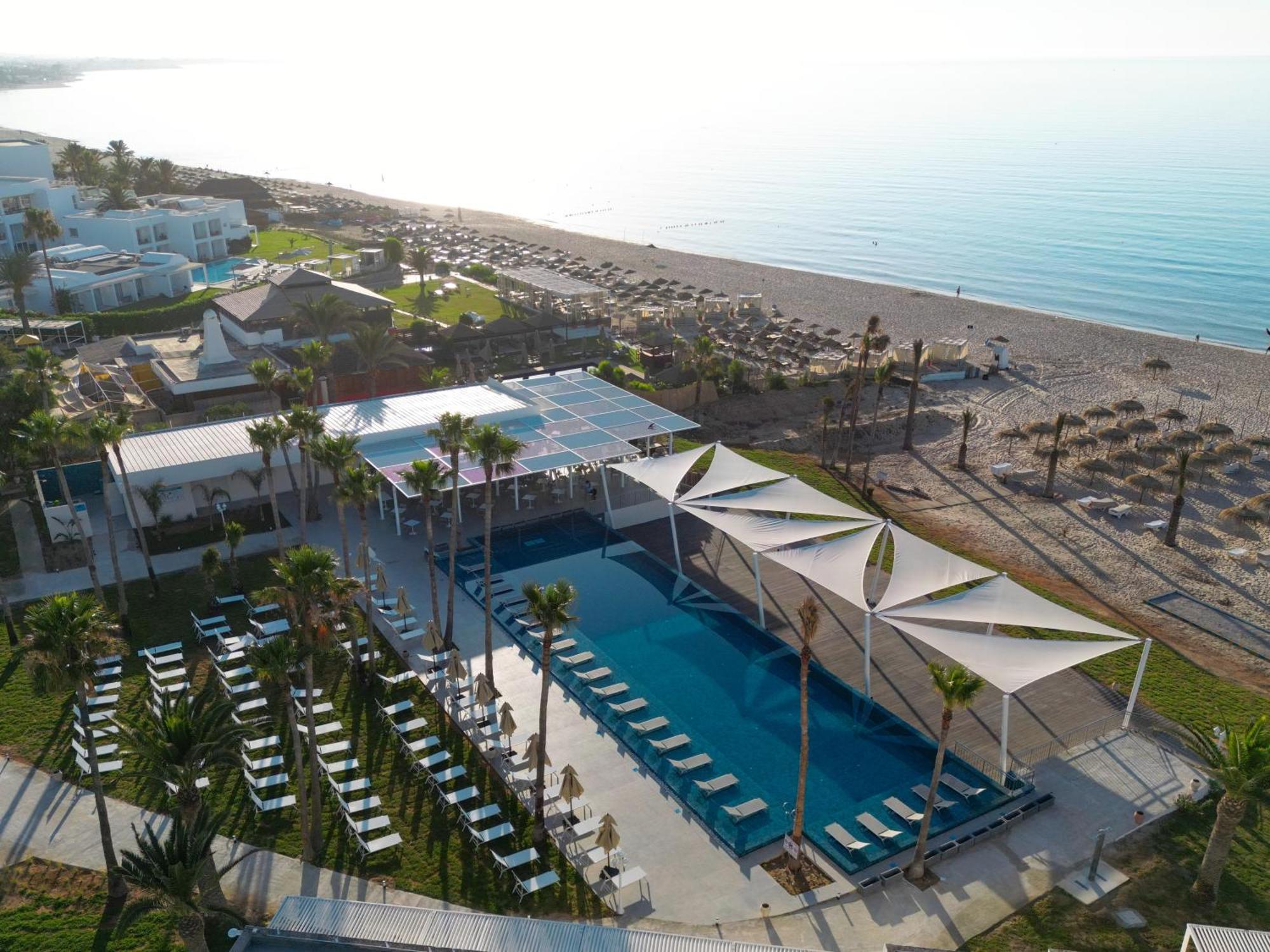 One Resort Premium 哈馬馬特 外观 照片